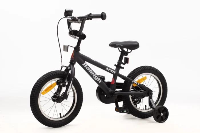 אופני ילדים BMX MXR 14 אינץ' Raleigh בצבע כחול – שלדת אלומיניום קלה, גלגלי עזר לביטחון, בלם רגל אחורי ובלם V קדמי, מתאים לגילאי 3–5 בתל אביב – אופני שחף