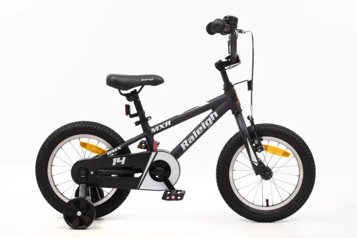 אופני ילדים BMX MXR 14 אינץ' Raleigh בצבע כחול – שלדת אלומיניום קלה, גלגלי עזר לביטחון, בלם רגל אחורי ובלם V קדמי, מתאים לגילאי 3–5 בתל אביב – אופני שחף