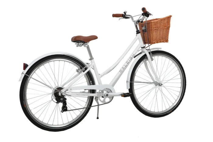 אופני עיר Raleigh SHERWOOD 700C – שלדת אלומיניום, Shimano 7 הילוכים, גלגלי 700×45C Kenda, בלמי V Rilex – אופני שחף תל אביב